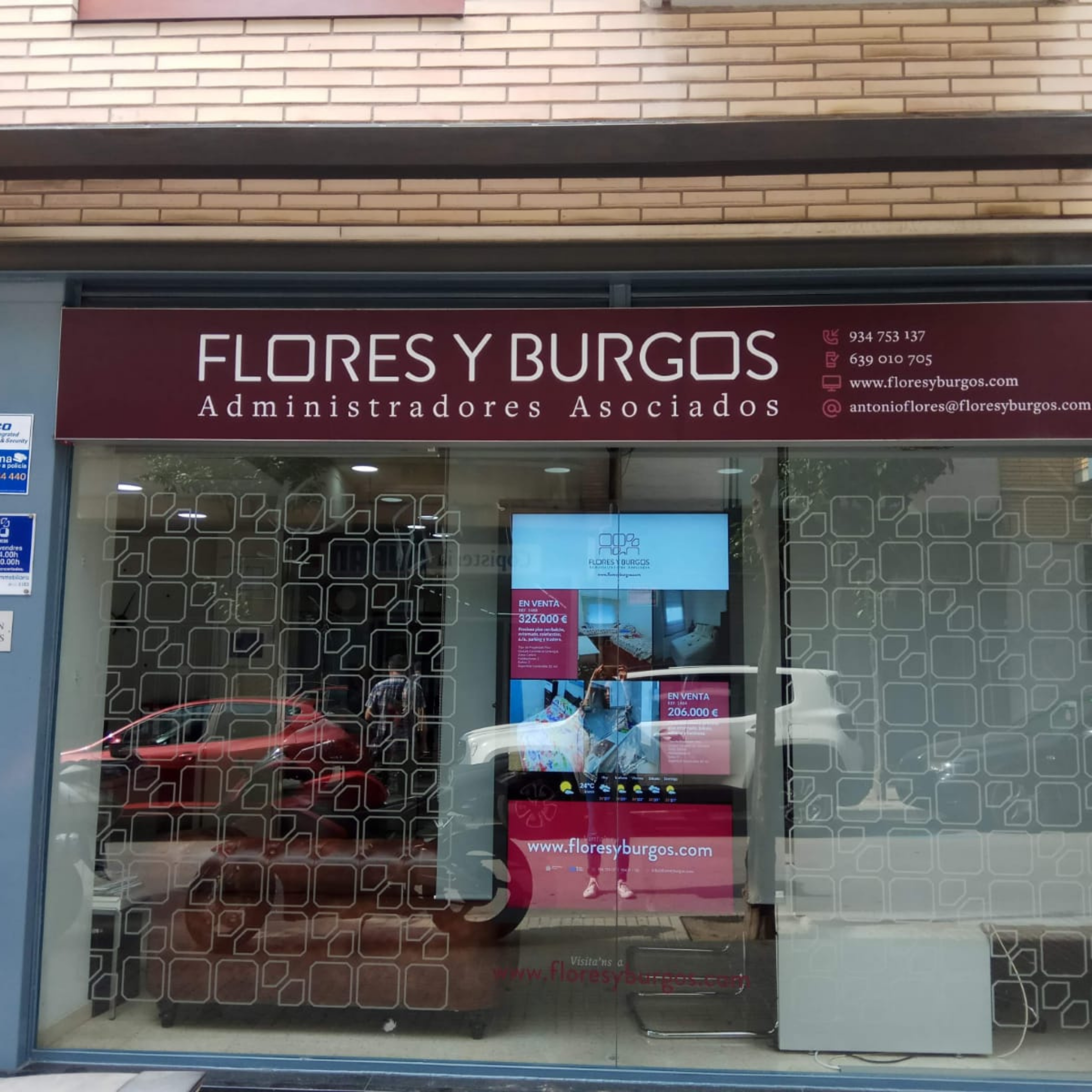flores-y-burgos-carteleria-digital