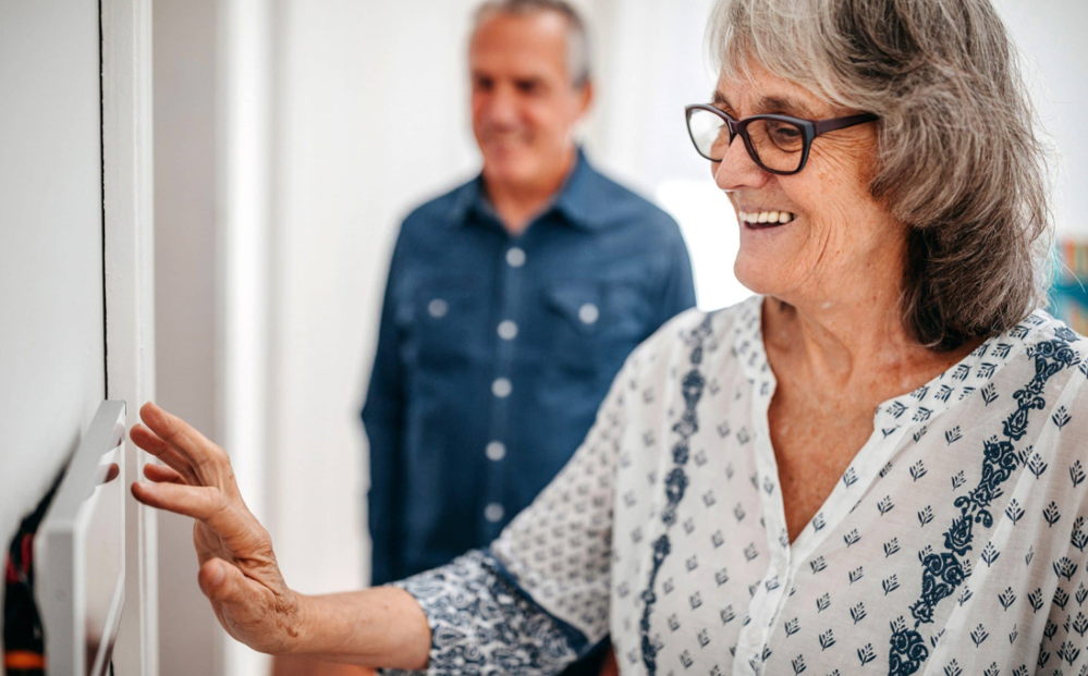 cartelería digital para prevenir en covid en residencias de ancianos