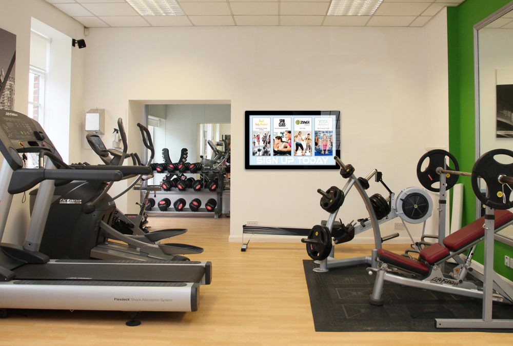 10 maneras en que la señalización digital de gimnasios